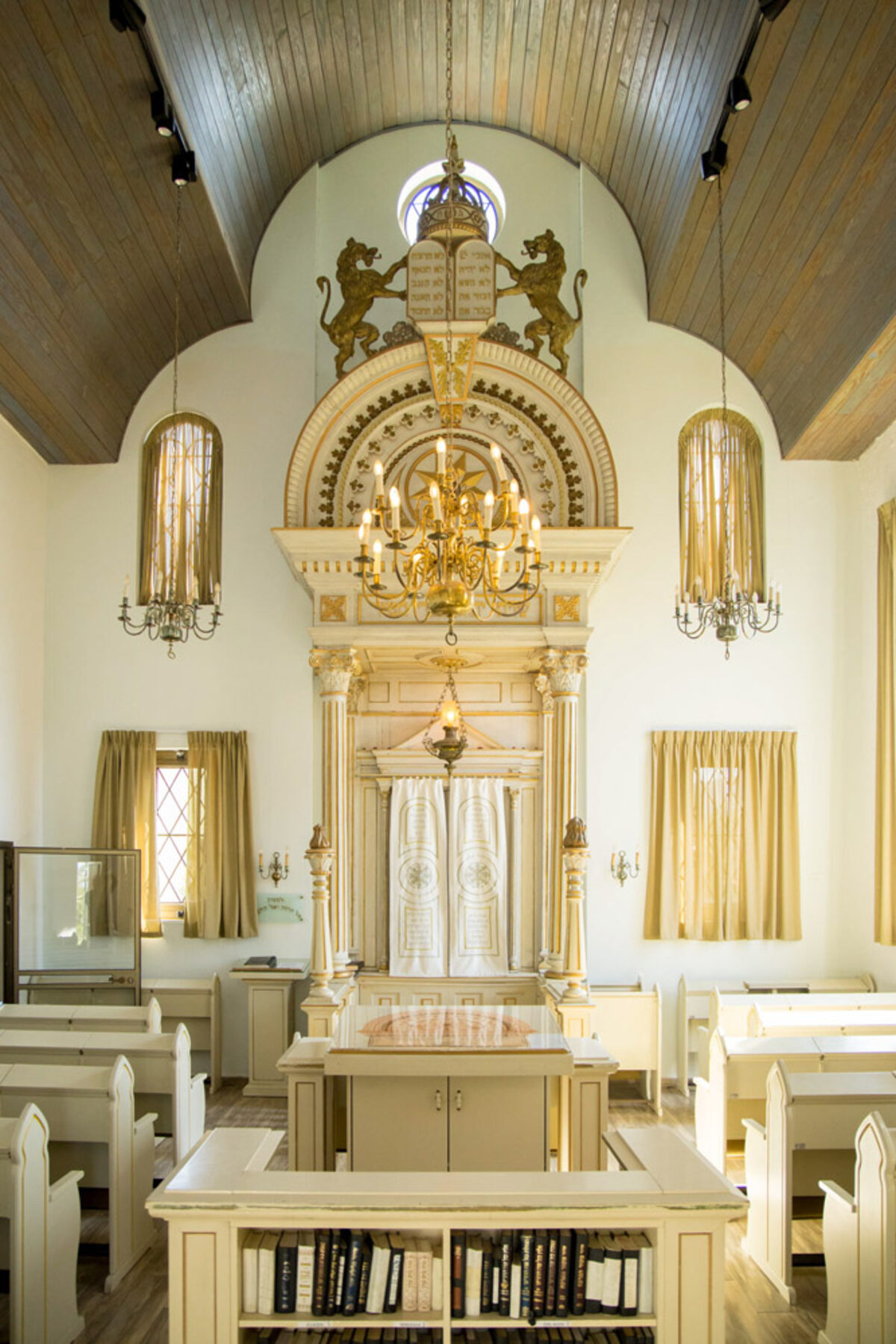 פנים מבנה ציבור